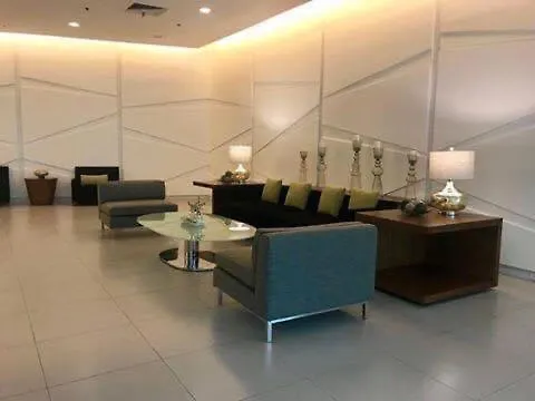 The Beacon Makati By Christine Ph 3* Manille