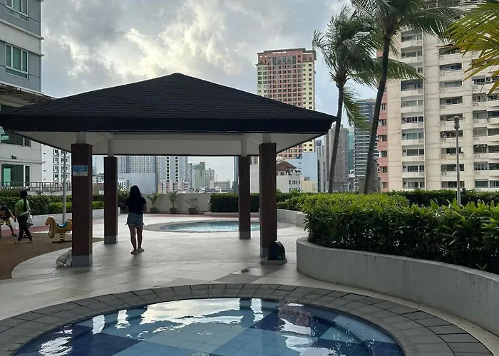 The Beacon Makati By Christine Ph 3*